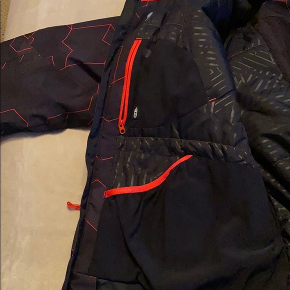 Salomon Ski Jacket - Picture 10 of 11